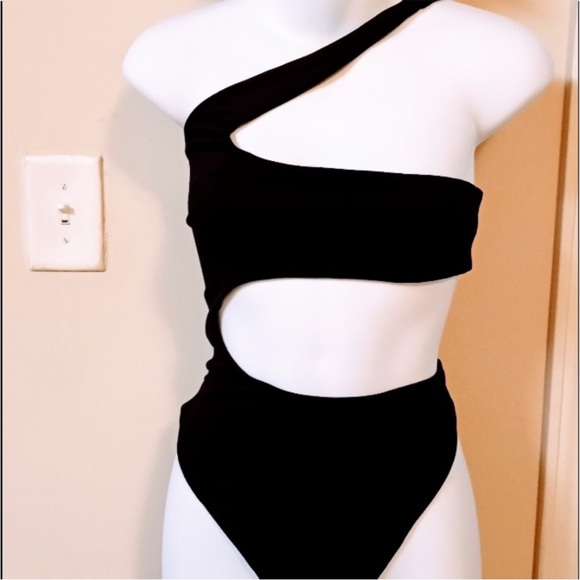 House of Cb Cut Out BodySuit - Picture 2 of 5